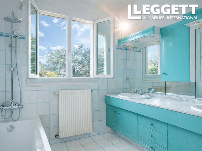 Image No.8-Maison de 7 chambres à vendre à Saint-Maur-des-Fossés