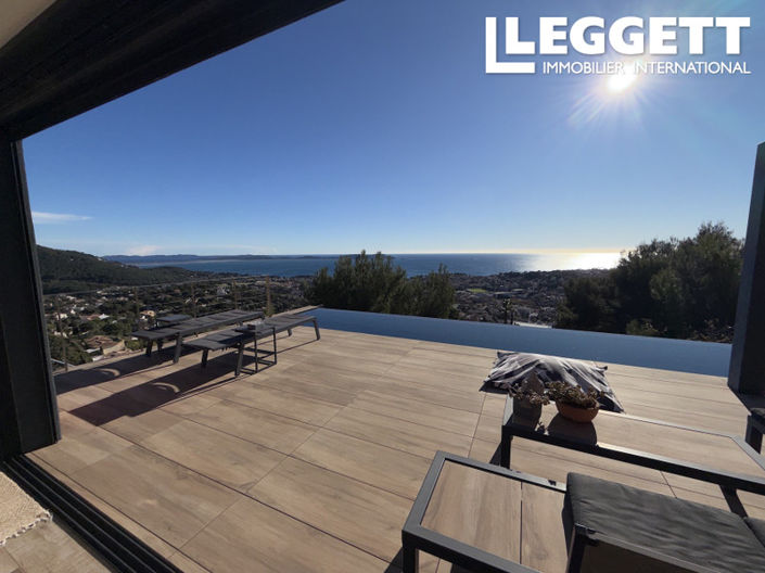 Image No.3-Maison de 4 chambres à vendre à Carqueiranne