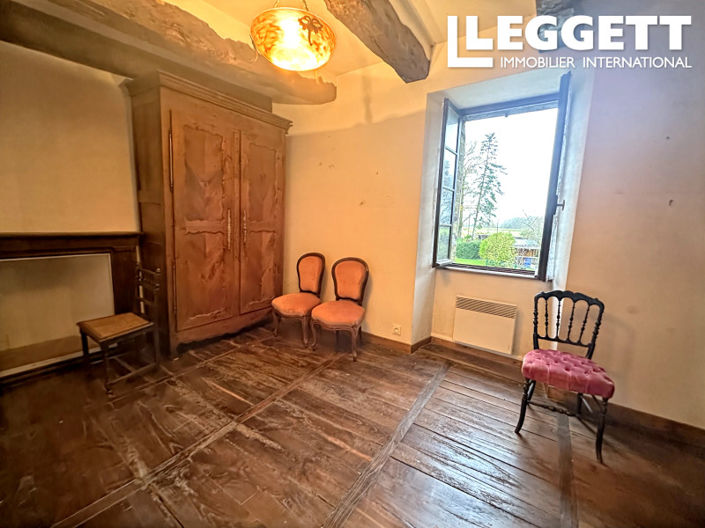 Image No.10-4 Bed House for sale