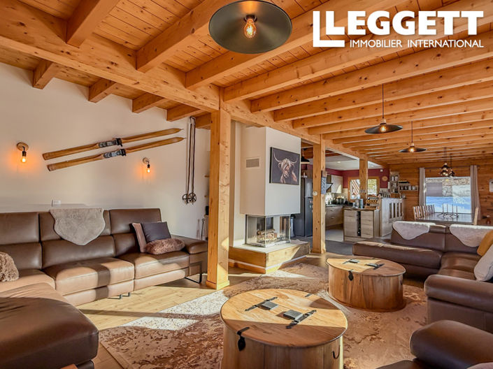 Image No.4-8 Bed House for sale