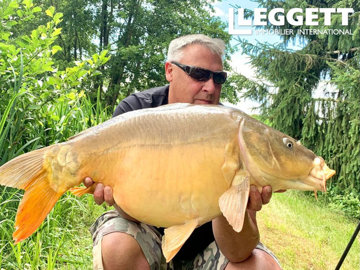 ahr0chm6ly9jzg4uagvzdglhlmltbw8vaw1hz2uvvevom