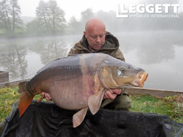 ahr0chm6ly9jzg4uagvzdglhlmltbw8vaw1hz2uvvevom