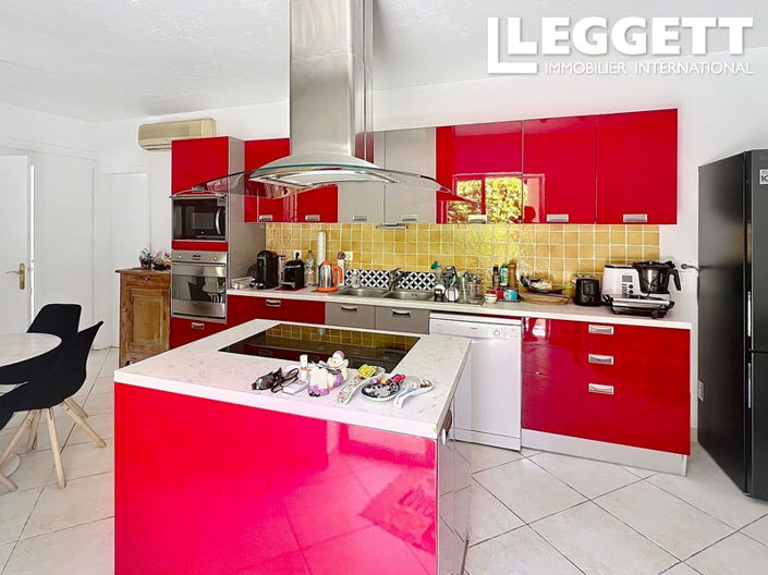 Image No.9-5 Bed House for sale