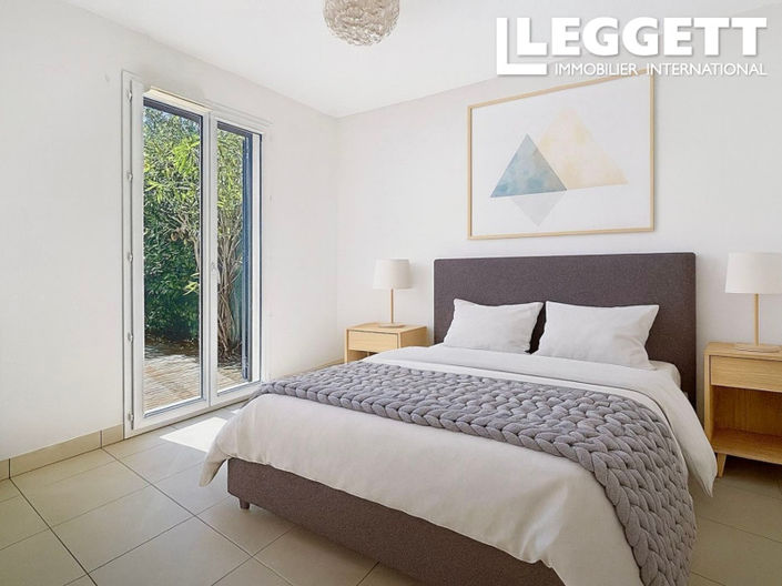 Image No.5-2 Bed Apartment for sale