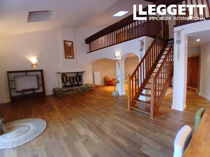 Image No.3-3 Bed House for sale