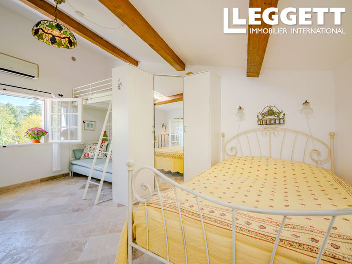 Image No.5-2 Bed House for sale