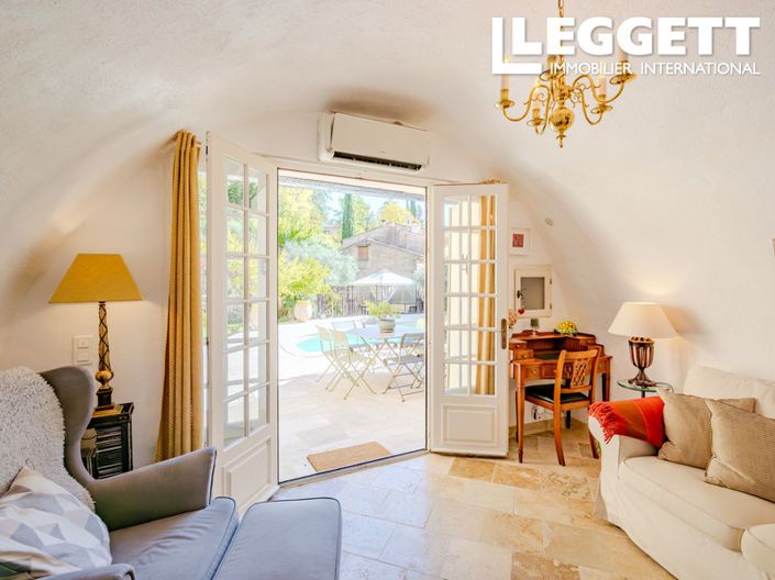 Image No.9-2 Bed House for sale