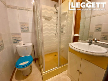 ahr0chm6ly9jzg4uagvzdglhlmltbw8vaw1hz2uvvevom