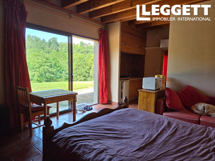 Image No.5-6 Bed House for sale