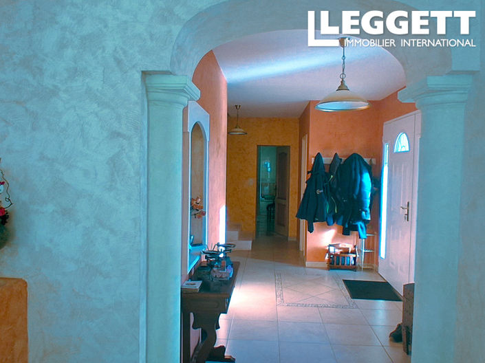 Image No.7-3 Bed House for sale