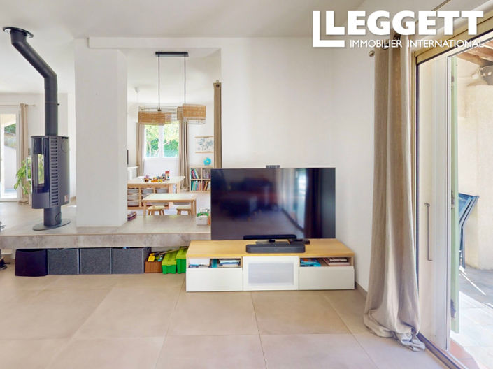 Image No.10-4 Bed House for sale