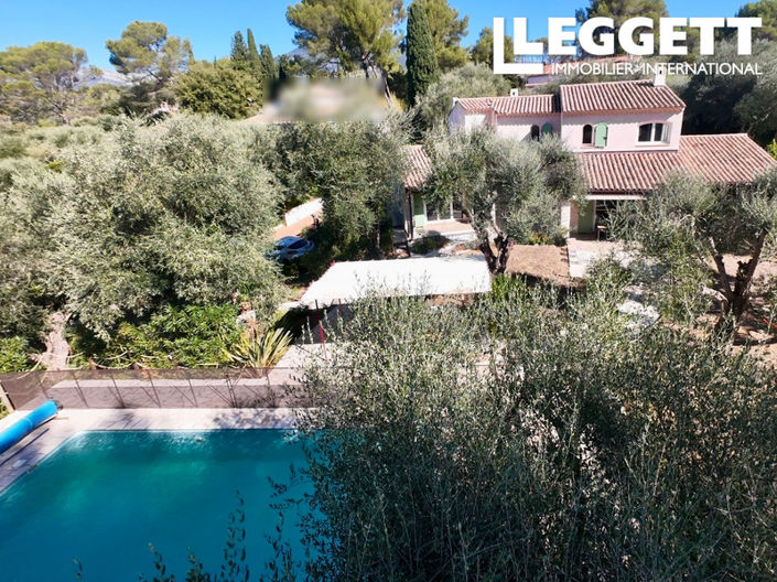 Image No.6-4 Bed House for sale