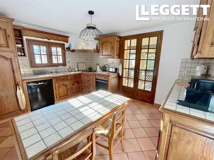 Image No.6-2 Bed House for sale