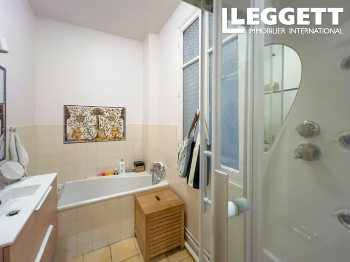 Image No.10-3 Bed Apartment for sale