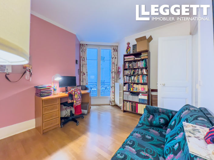 Image No.9-3 Bed Apartment for sale