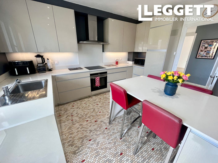 Image No.4-Maison de 5 chambres à vendre à Miramont-de-Guyenne