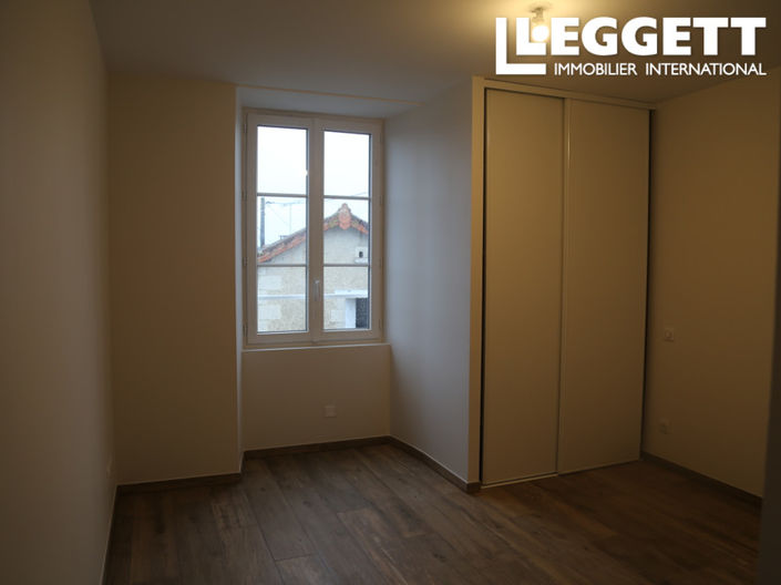 Image No.6-3 Bed House for sale