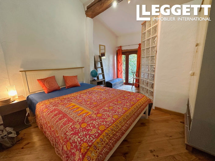 Image No.6-3 Bed House for sale