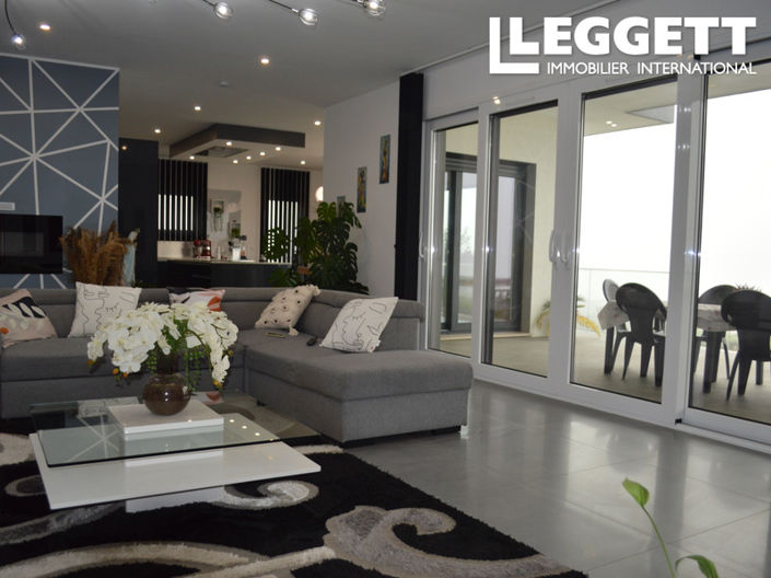 Image No.3-4 Bed House for sale