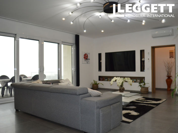 Image No.4-4 Bed House for sale