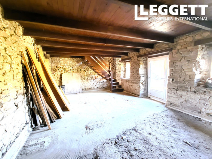 Image No.8-1 Bed House for sale