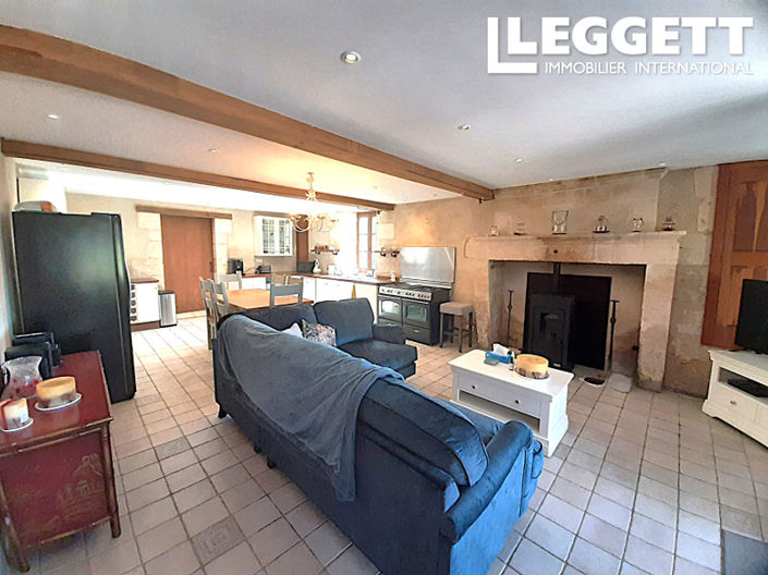 Image No.4-2 Bed House for sale