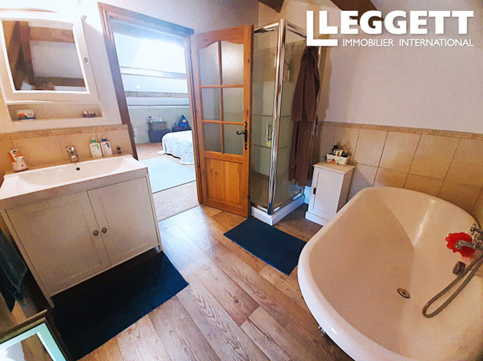 Image No.7-2 Bed House for sale