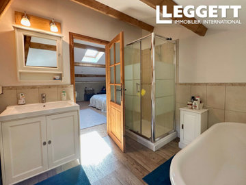 ahr0chm6ly9jzg4uagvzdglhlmltbw8vaw1hz2uvvevom