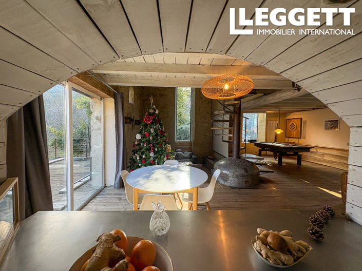 Image No.10-6 Bed House for sale