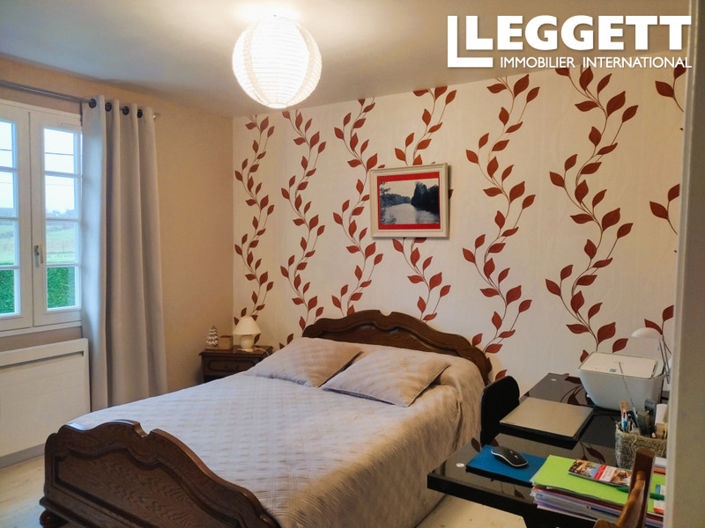 Image No.5-4 Bed House for sale