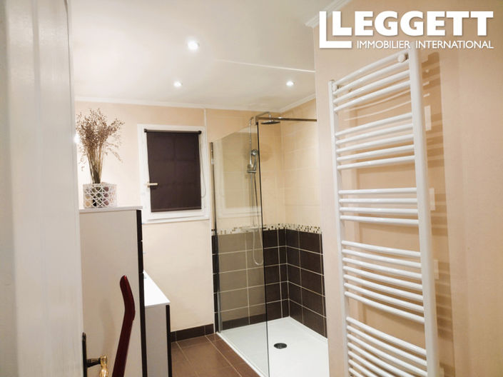 Image No.6-4 Bed House for sale