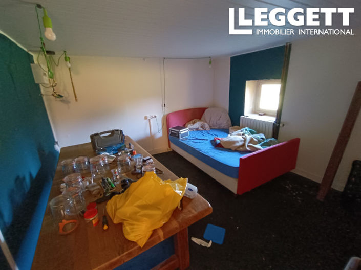 Image No.9-2 Bed House for sale