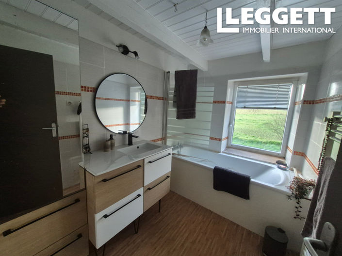 Image No.7-3 Bed House for sale