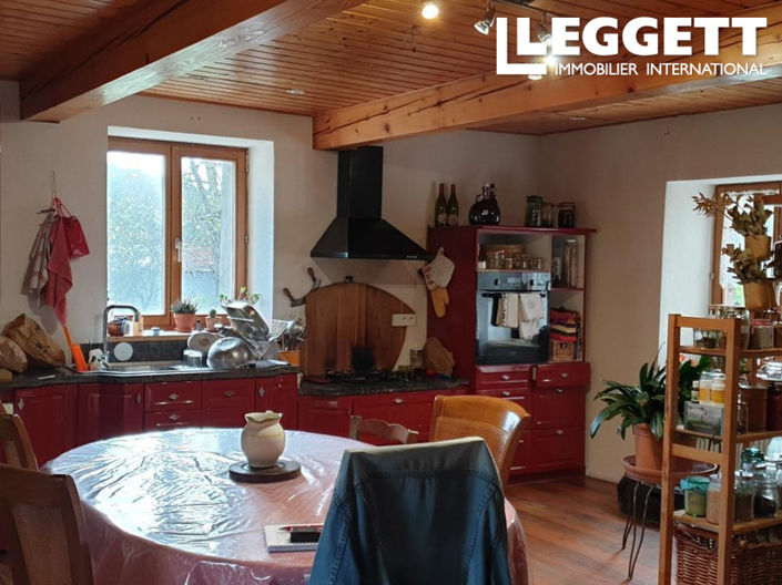 Image No.3-8 Bed House for sale