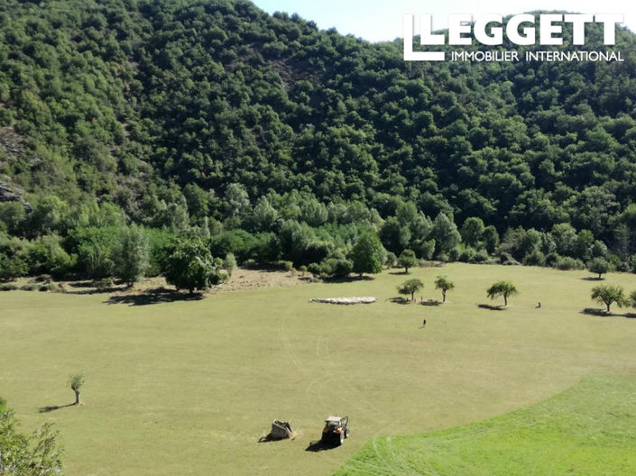 Image No.8-8 Bed House for sale