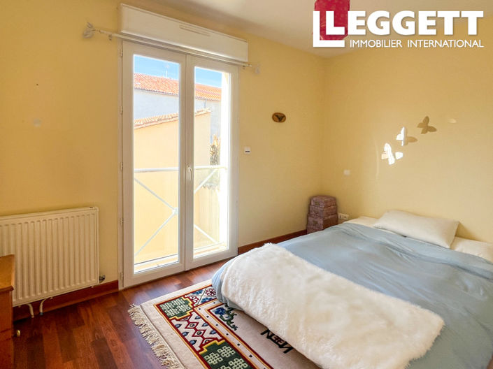 Image No.6-3 Bed House for sale