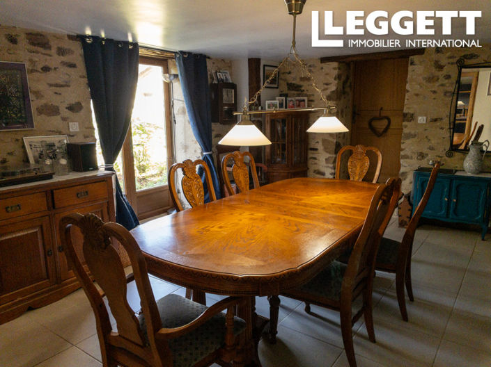 Image No.6-4 Bed House for sale