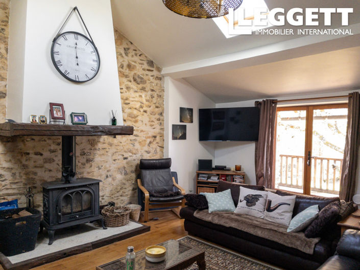 Image No.8-4 Bed House for sale