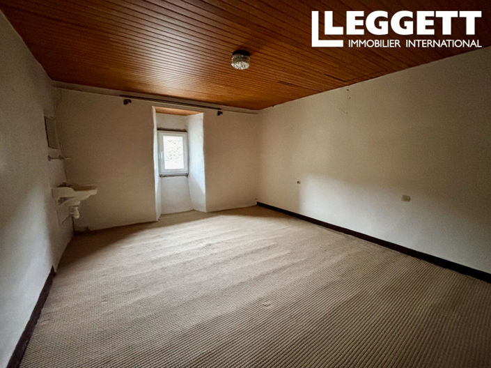 Image No.10-2 Bed House for sale