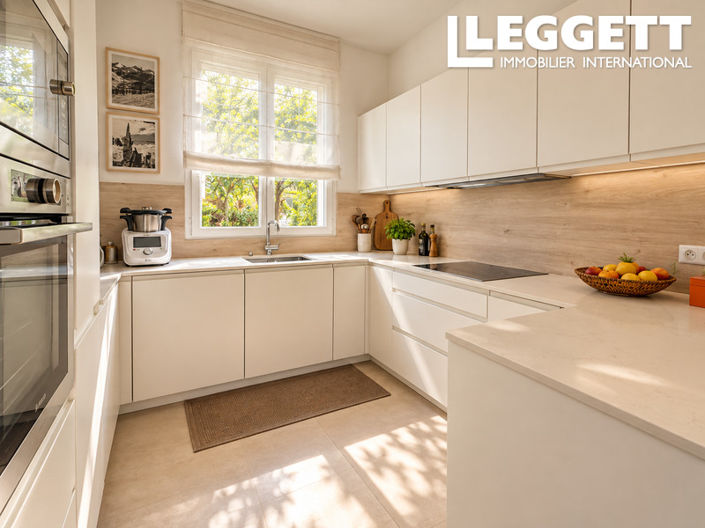 Image No.4-3 Bed House for sale