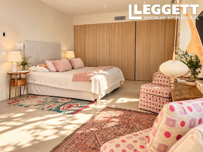 Image No.5-3 Bed House for sale