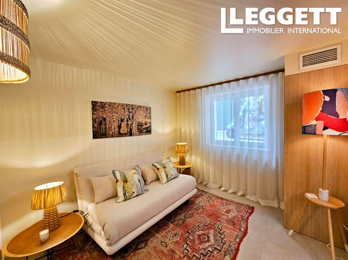 Image No.9-3 Bed House for sale