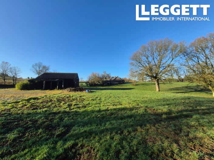 Image No.10-3 Bed House for sale