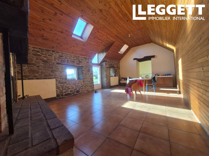 Image No.3-3 Bed House for sale