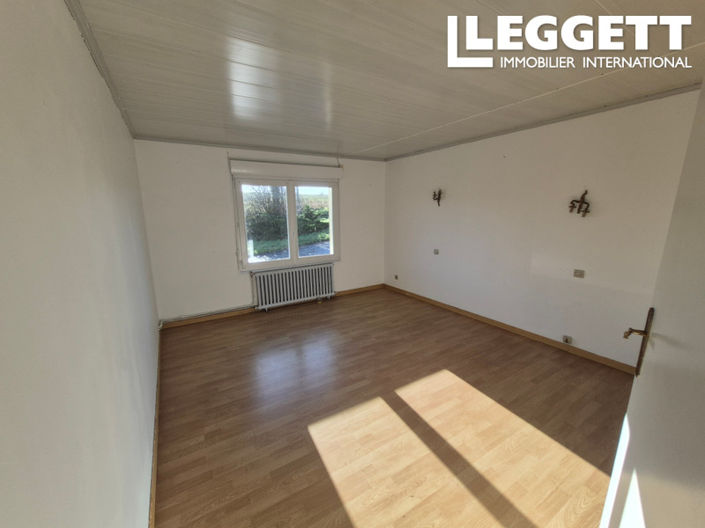 Image No.6-3 Bed House for sale