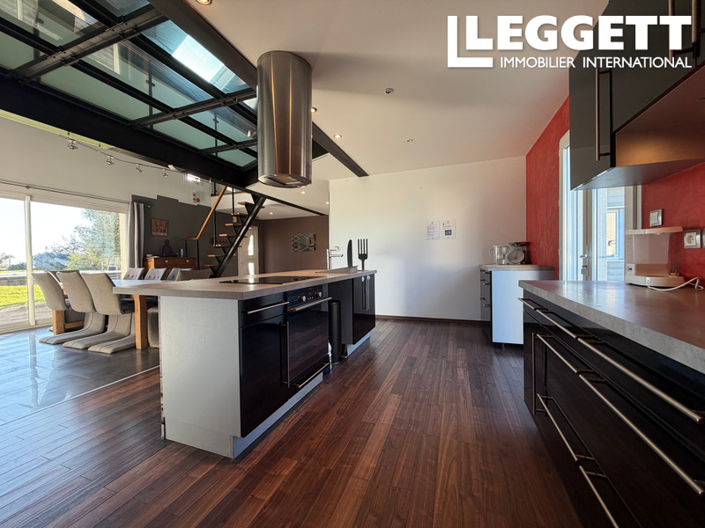 Image No.5-5 Bed House for sale