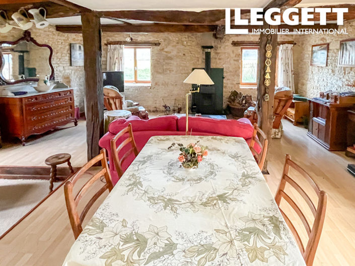 Image No.9-7 Bed House for sale