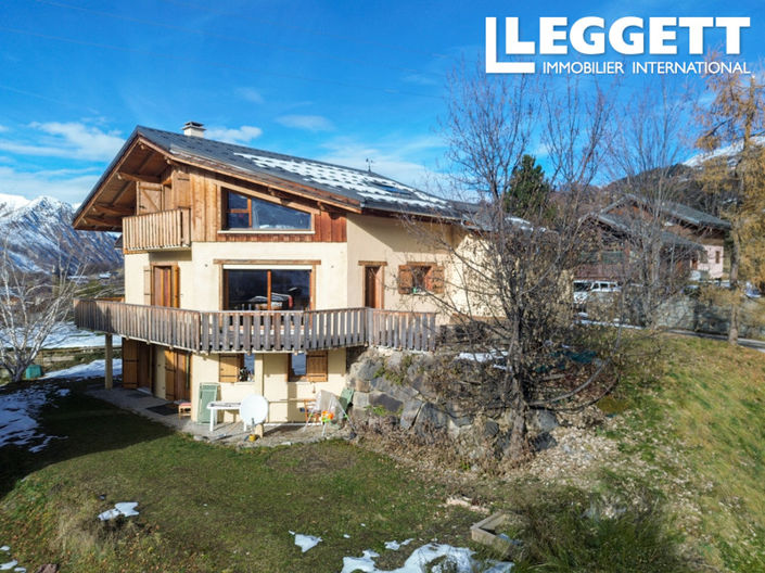 Image No.10-6 Bed House for sale