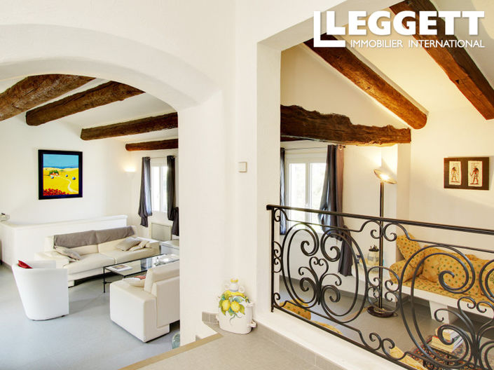 Image No.7-4 Bed House for sale