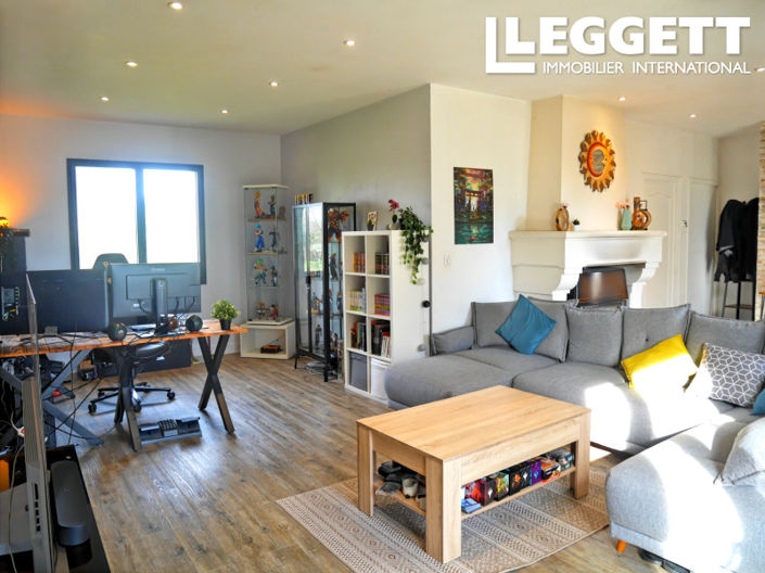 Image No.2-3 Bed House for sale